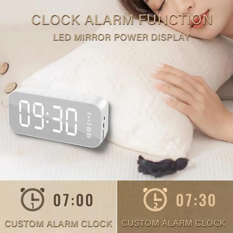 

LED Mirror Digital Alarm Clock Speaker: Small Wireless Speaker.Portable Wireless Clock Time Display, Supports Wireless DeviceCon белый