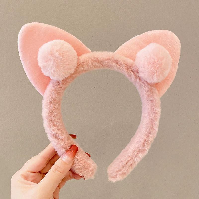 Cartoon Plush Headband: Cute Hair Accessory for Women & Kids, Perfect for Face Washing