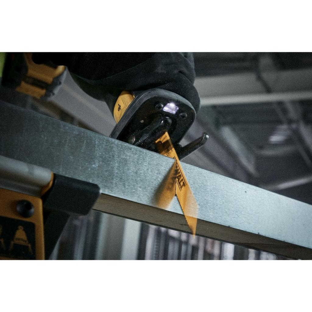 DEWALT Reciprocating Saw Blades 9-Inch 14 TPI Heavy Duty Bi-Metal Metal Cutting Sawzall Blades for Thick Metal Stainless Steel 5-Pack DWAR9114