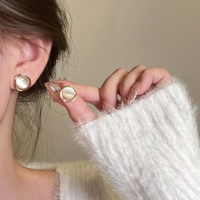 

Элегантные серьги из барочного жемчуга в стиле ретро, стерлинговое серебро S925, трендовый аксессуар, незаменимый зимой