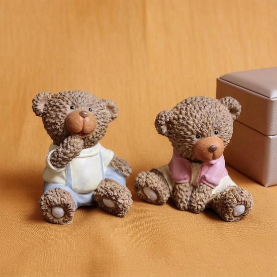 2Pcs Cartoon Couple Bear Resin Figurine, Handmade Sitting Standing Bear Statue, Vintage Animal Sculpture Table Ornament for Home, Office