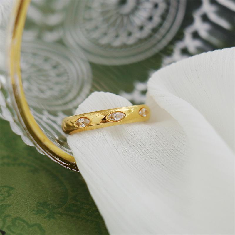 Zielony & Biały Diament Nieregularny Kształt Pozłacany 18K Złotem Retro Modny Pierścionek