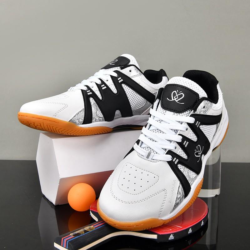 Lightweight Badminton Shoes Men Women Breathable Mesh Upper Soft Sole Non-Slip Rubber Outsole Low-Cut Sports