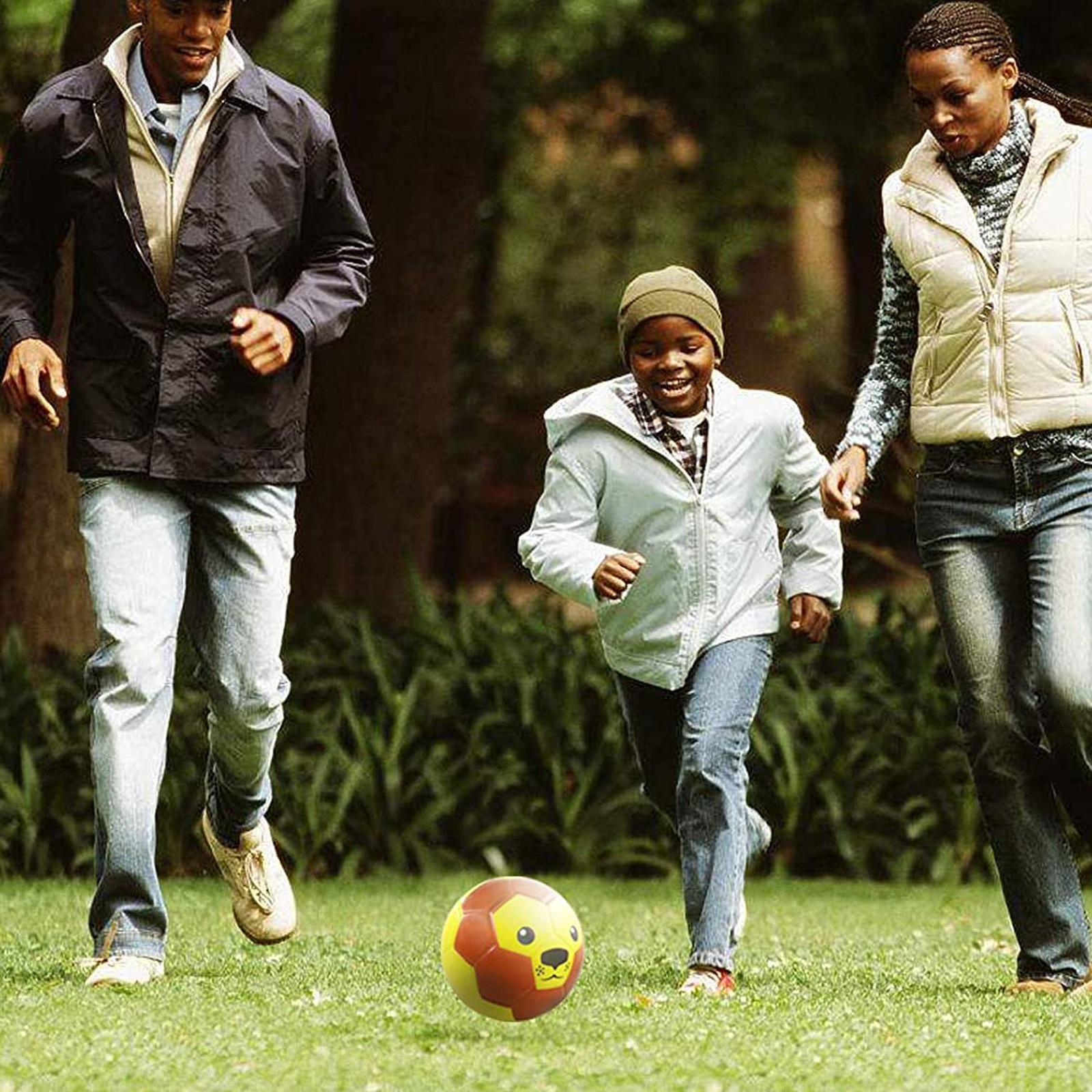 

(SU)Мини-футбол диаметром 15,2 см, милый дизайн с изображением животных, мягкий пенопластовый мяч для детей, мягкий и надувной, идеальный размер для игр детей.