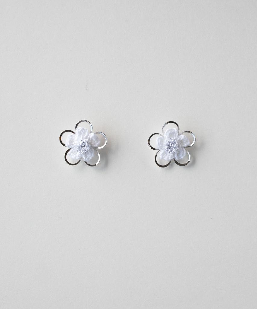 Merrymotive Double Flower Knit Earring (Silver)