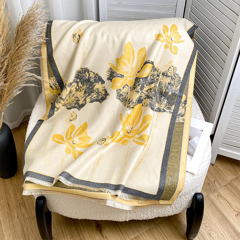 

2025 New Double Sided Bohemian Paisley Scarf Women Winter Warm Shawls Imitation Cashmere Thick Hijab Wrap Tassl Pashmina Blanket 65x180cm