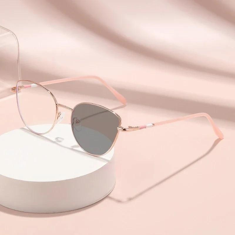 Fashion Women Pochromic Myopia Glasses Unisex Trendy Luxury Cat Eye Glasses Men Ladies Stylish Anti-UV Short Sight Eyewear