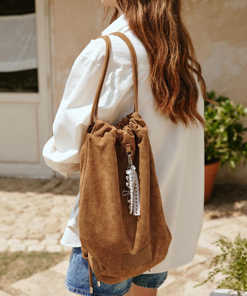Leftseoul Synthetic Suede String Backpack [Brown]