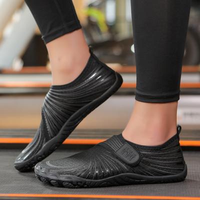 Iekštelpu fitnesa apavi vīriešiem un sievietēm, neslīdoši un triecienus absorbējoši skriešanas apavi, klusas lecamauklas apavi, sporta jogas apavi