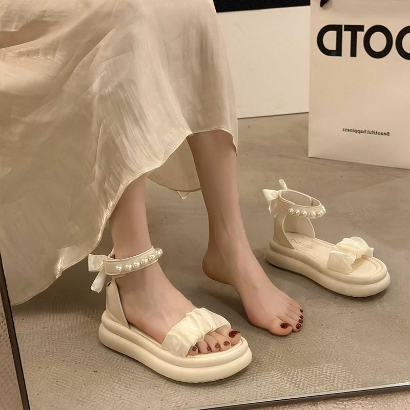 

Женские сандалии новые летние модели с юбками на работу универсальная и не уставшая обувь 40 белый