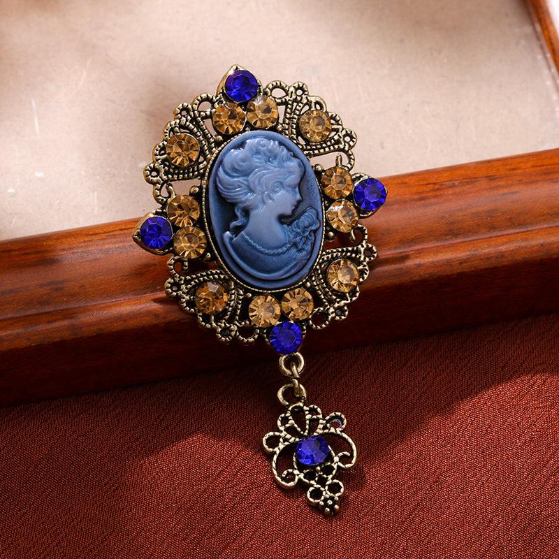 New beautiful head pendant brooch retro court style alloy diamond accessories pin high-end corsage