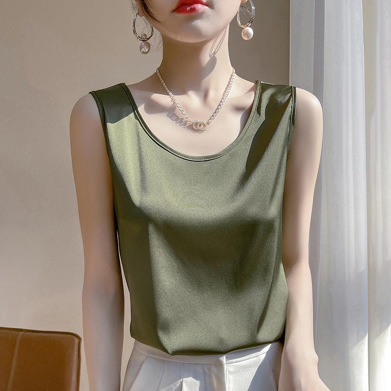 

Acetate Satin Low Round Neck Suspender for Women In Summer New Fashion and Versatile Face Vest Skin-friendly Cool Sleeveless Top S