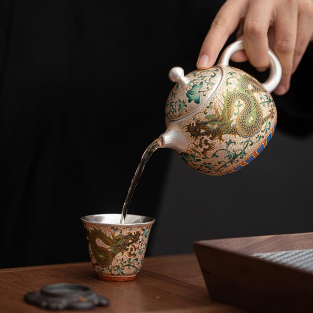Ręcznie robiony ceramiczny czajnik do herbaty ze srebrem pozłacanym z motywem smoka i feniksa, filiżanki do herbaty, chiński zestaw do herbaty Kung Fu