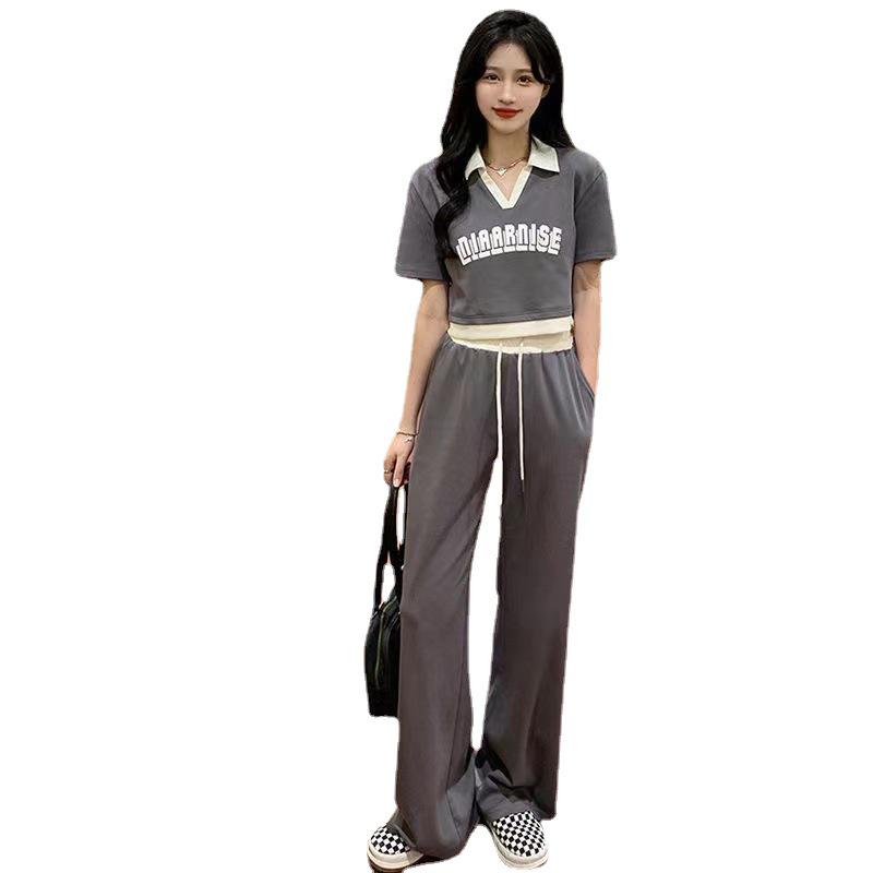 Dámský letní sportovní ležérní dvoudílný oblek: Polokošile a kalhoty s riasením