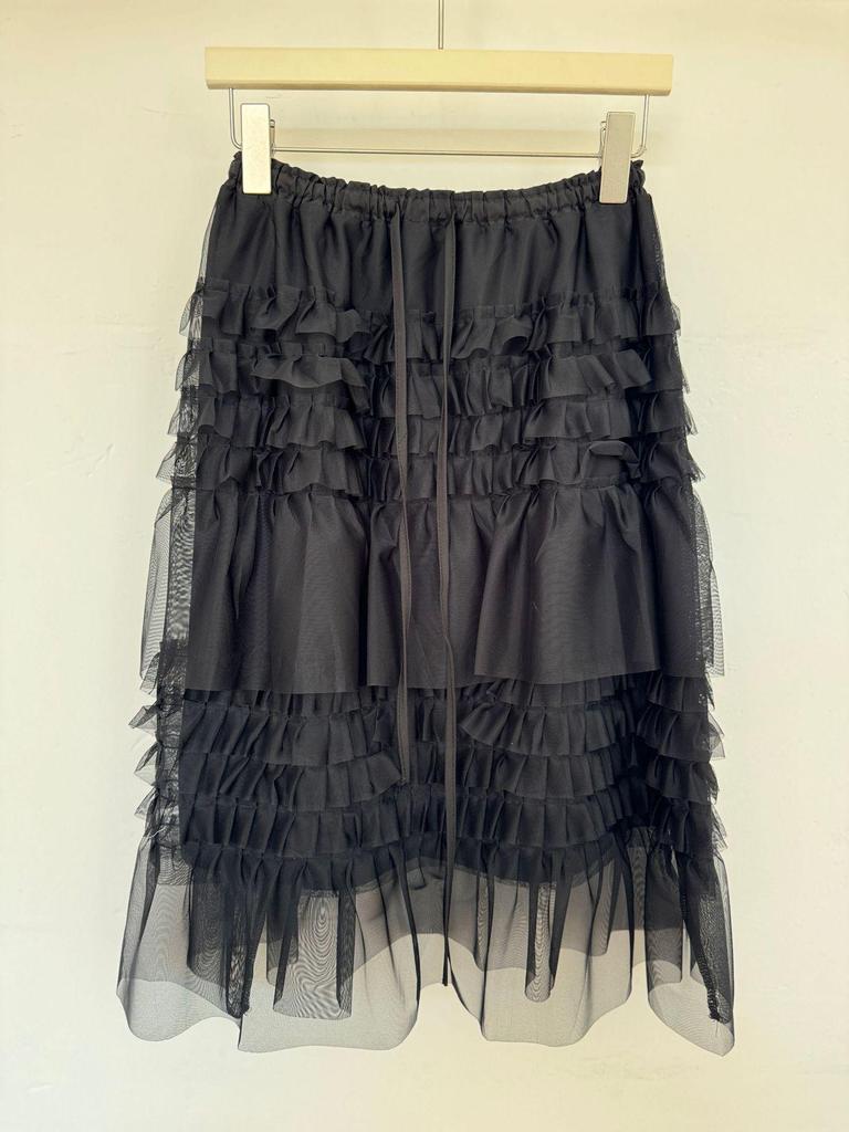 Fluffy European Layered A-line Midi Skirt: Fashionable & Versatile for Commuting