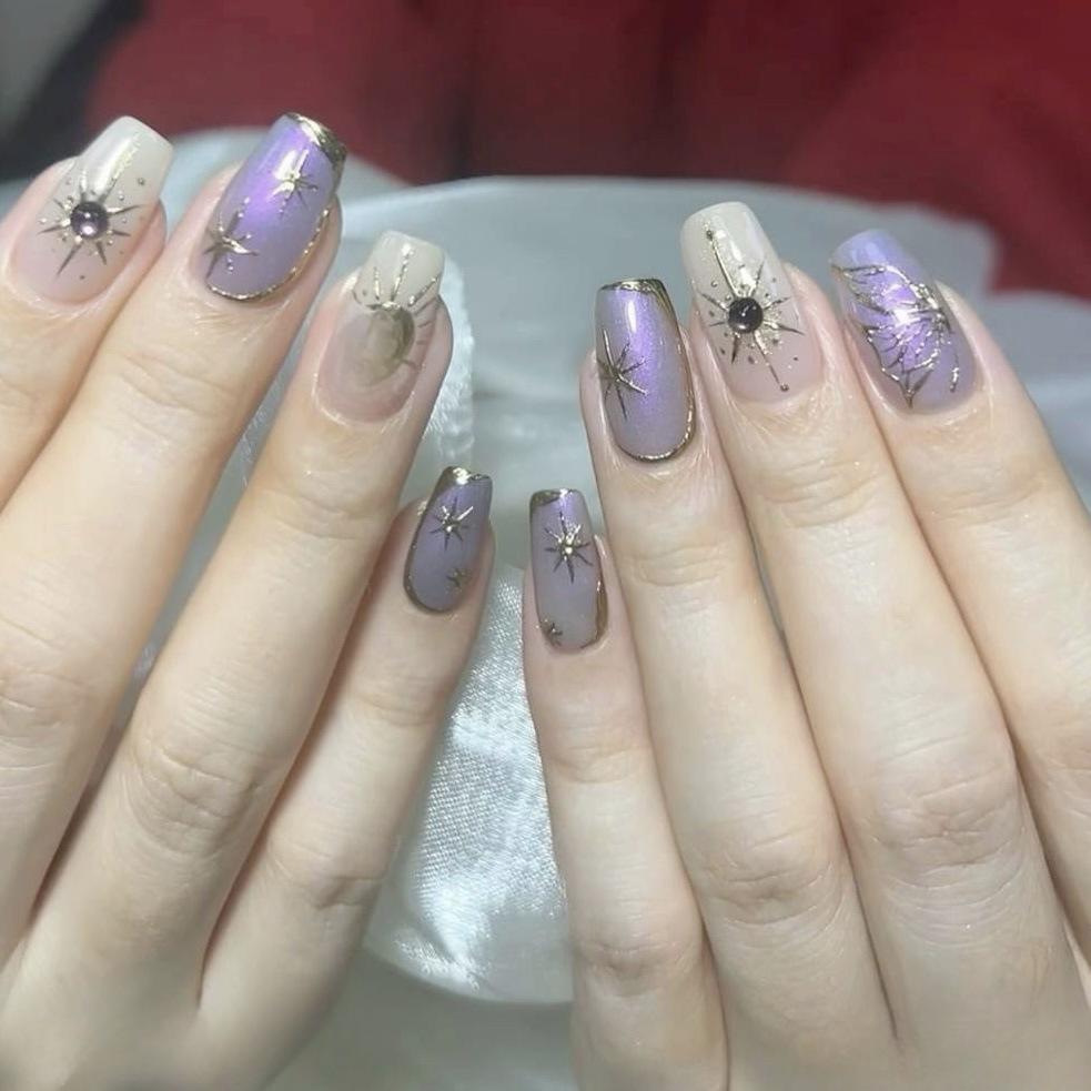 

Fairy Purple Elegant Cat Eye Long-Wear Dreamy Nail Art Patches