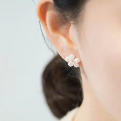 Silver 925 Cubic Flower Aurora Bold Pearl Earrings