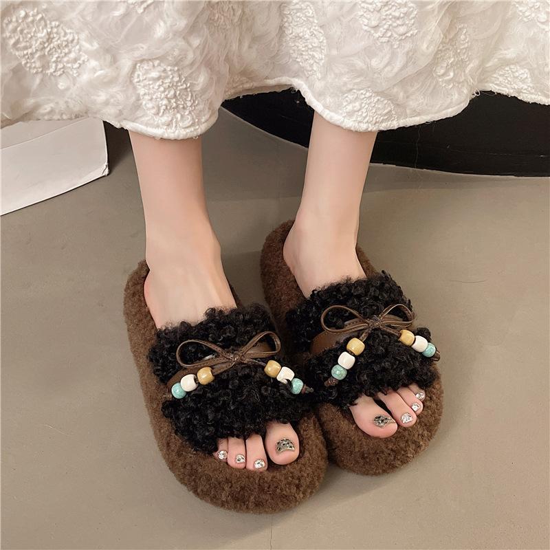 Korejské dámské pantofle s tlustou podrážkou a chlupatým svrškem pro nošení 2025 nové podzimní a zimní bavlněné pantofle s měkkou podrážkou a barevným provedením