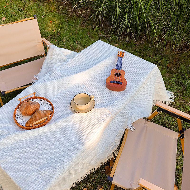 

Круглая скатерть с кремовой французской ретро-кисточкой для уличных кофейных столиков 90x90 cm