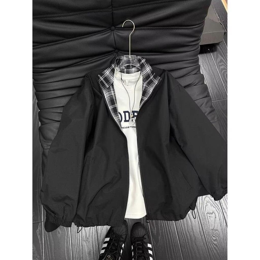 Men's Color-Block Plaid Stand-Up Collar Sports Jacket - Spring/Autumn Loose Casual Windproof Outerwear, Hong Kong Style.