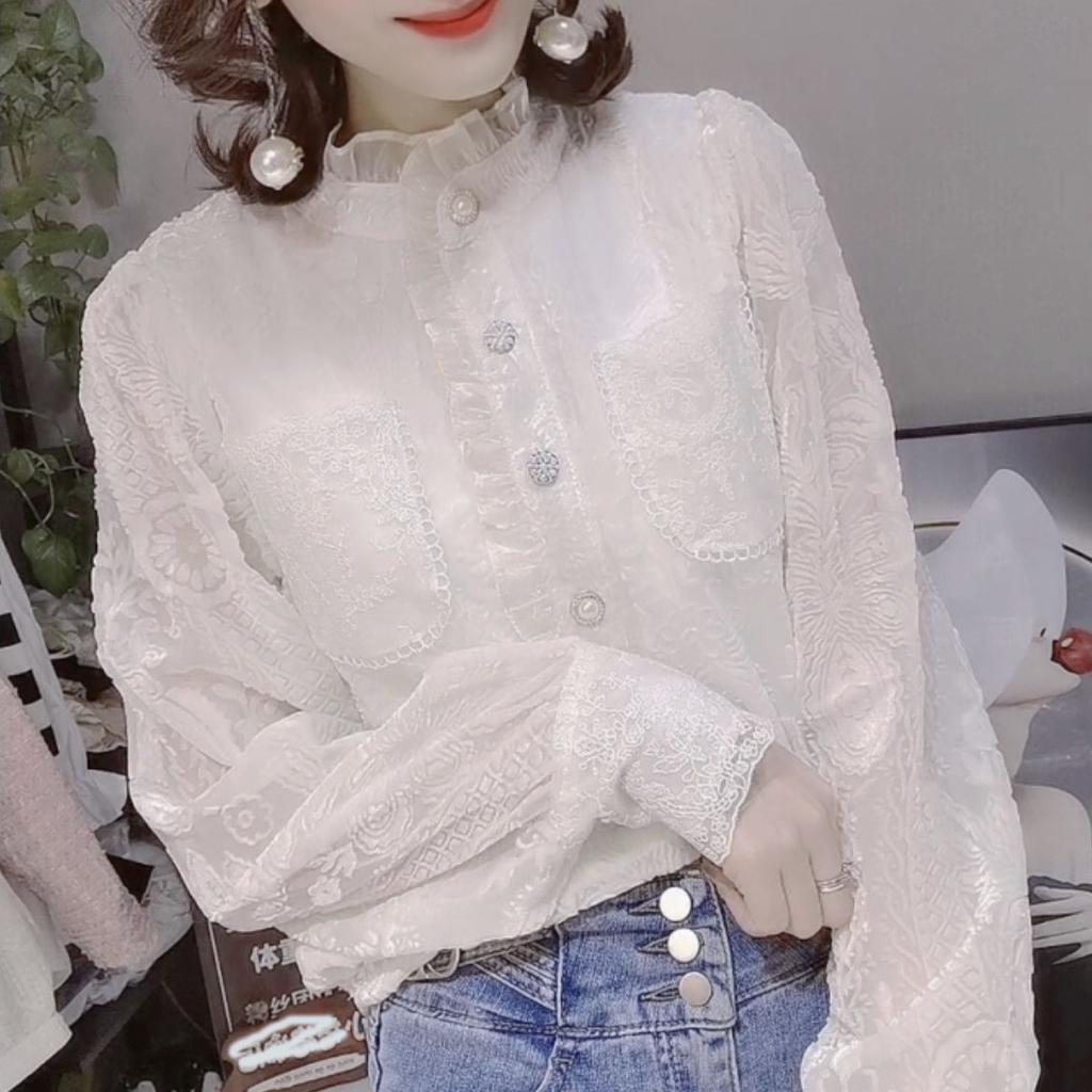 Lightweight Slim Fit Women's Autumn Shirt - Round Neck and Fashionable Style
