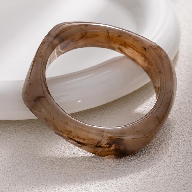 Smudge Irregular Resin Bracelet Women'S Retro Simple High-End Bracelet Wind Versatile Jewelry
