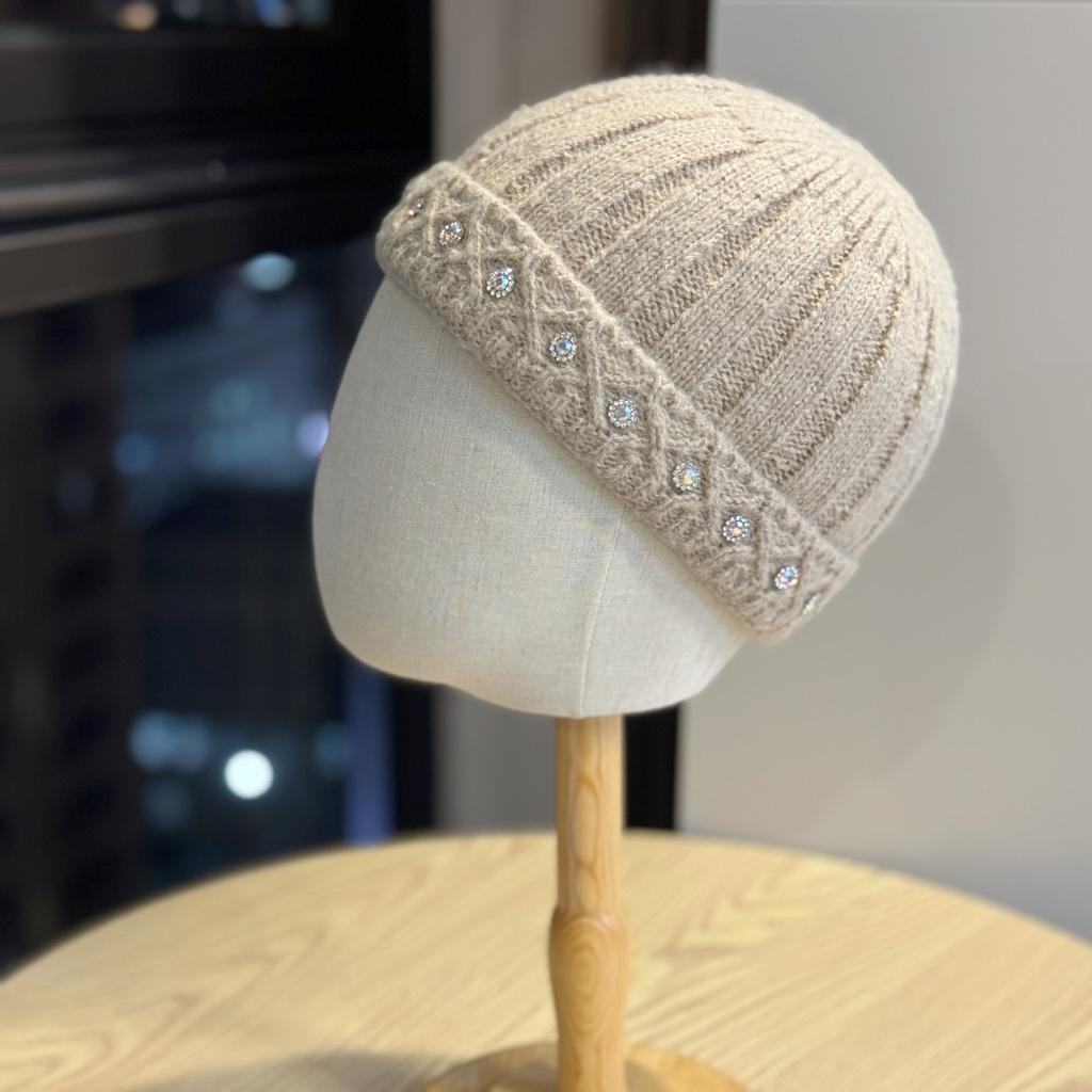 New Landlord Knitted Hats for Men and Women Japanese Rhinestone Watermelon Yuppie Hats Versatile Landlord Hats Autumn and Winter Baotou Cold Hats