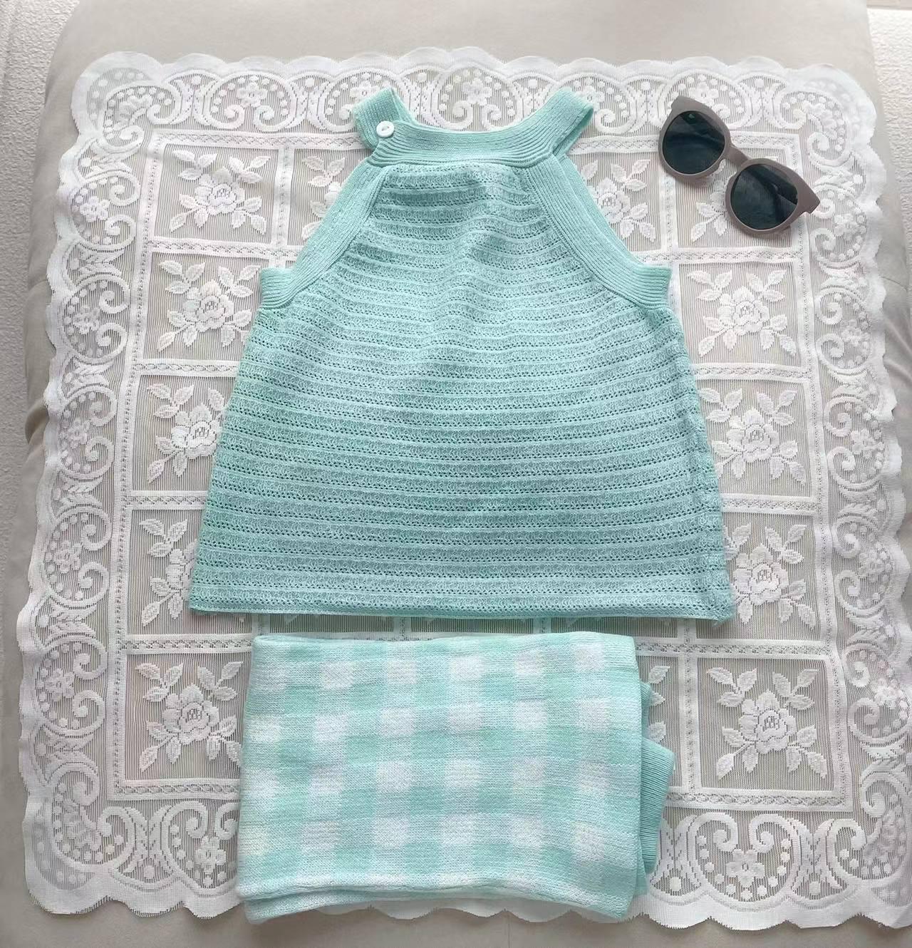 Girls Summer Blue Tank Top & Cropped Pants Knit Set with Spaghetti Straps and Hollow Knit T-shirt for Kindergarten 100 cm