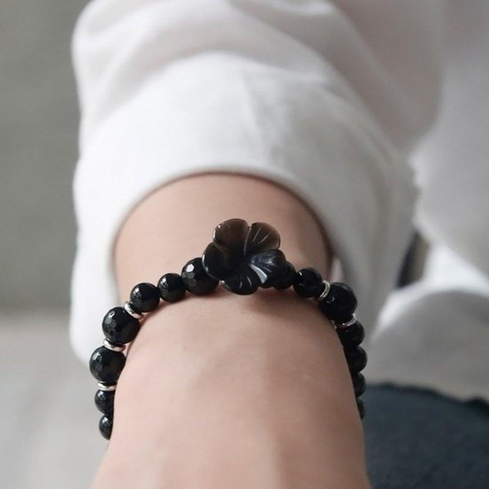 0Sb0116 Flower Onyx Gemstone Bracelet