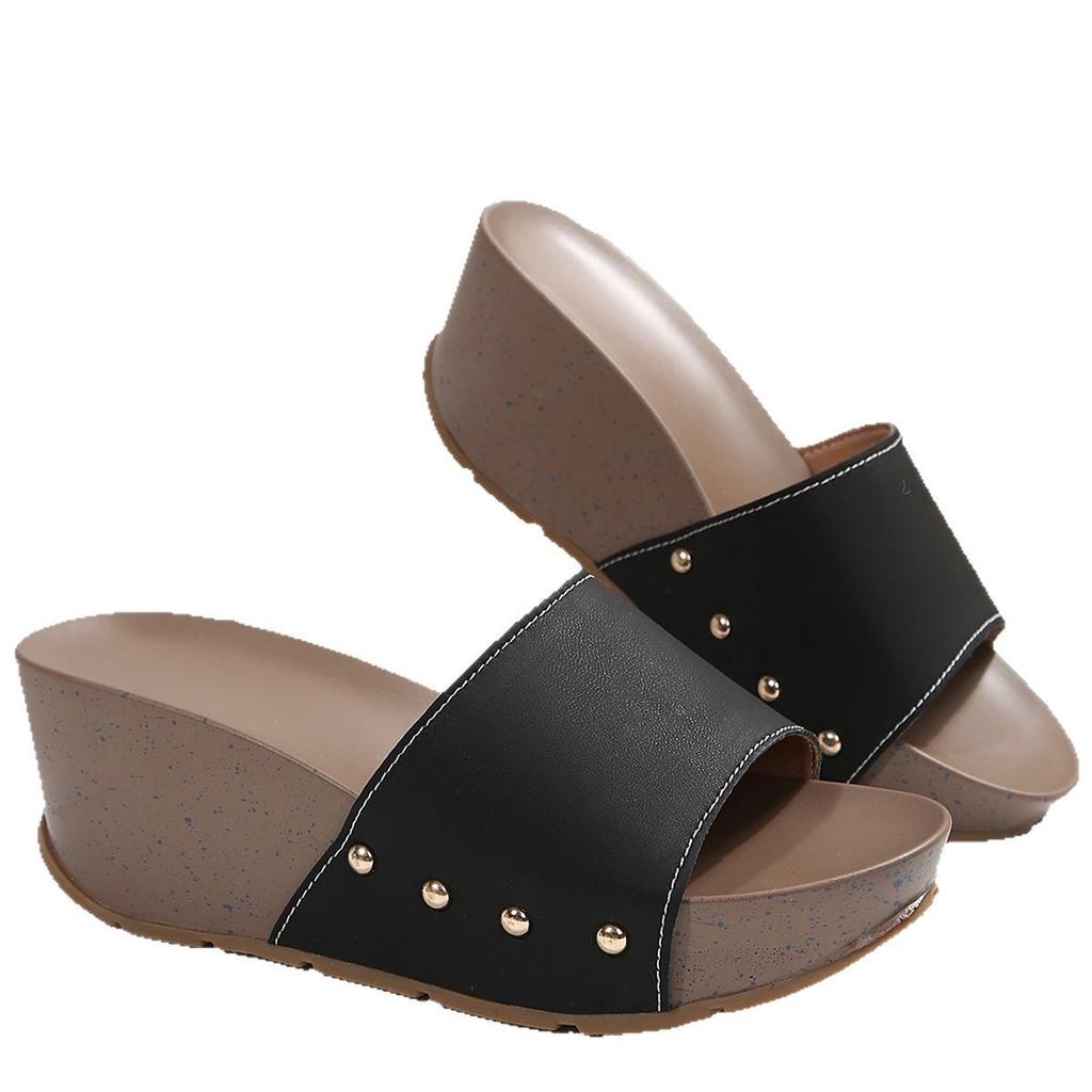 Neue Sommer-Slipper mit dicker Sohle, große Größe, Keilabsatz, dicke Sohle, ein Riemen, breiter Riemen