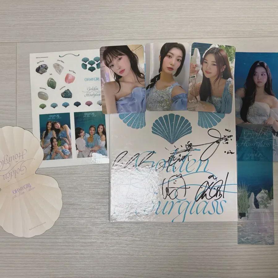 

Oh My Girl Sign Album + Photo Card + Sticker And More