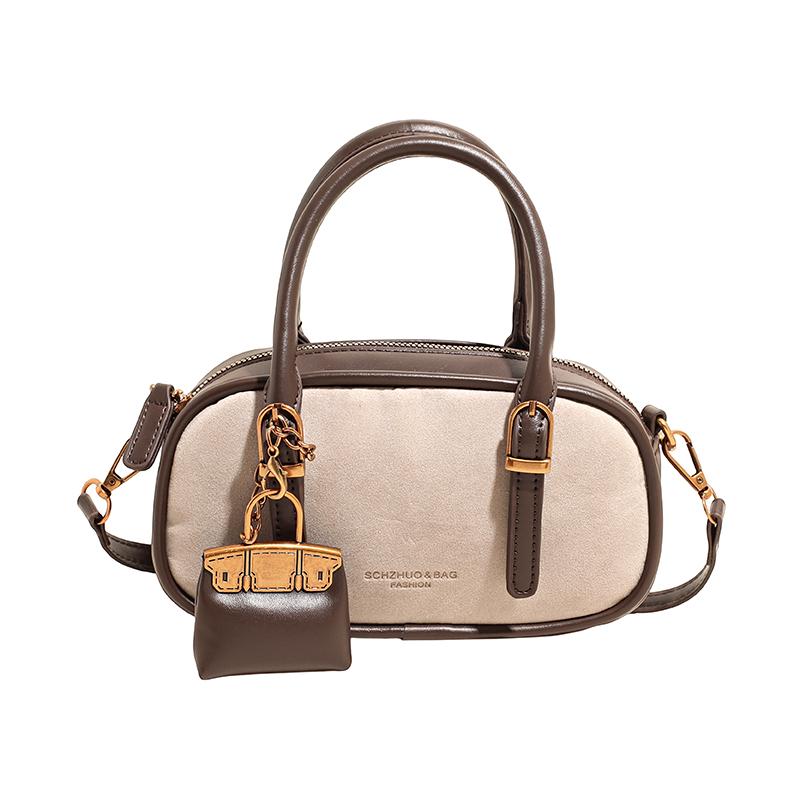 Popular Autumn and Winter Retro Underarm Bowling Bag Women's Niche Bag Black Bag