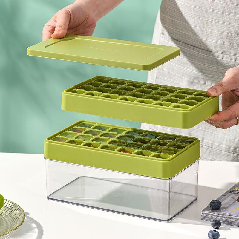 Fumede Large Capacity Ice Cube Tray with Storage Box