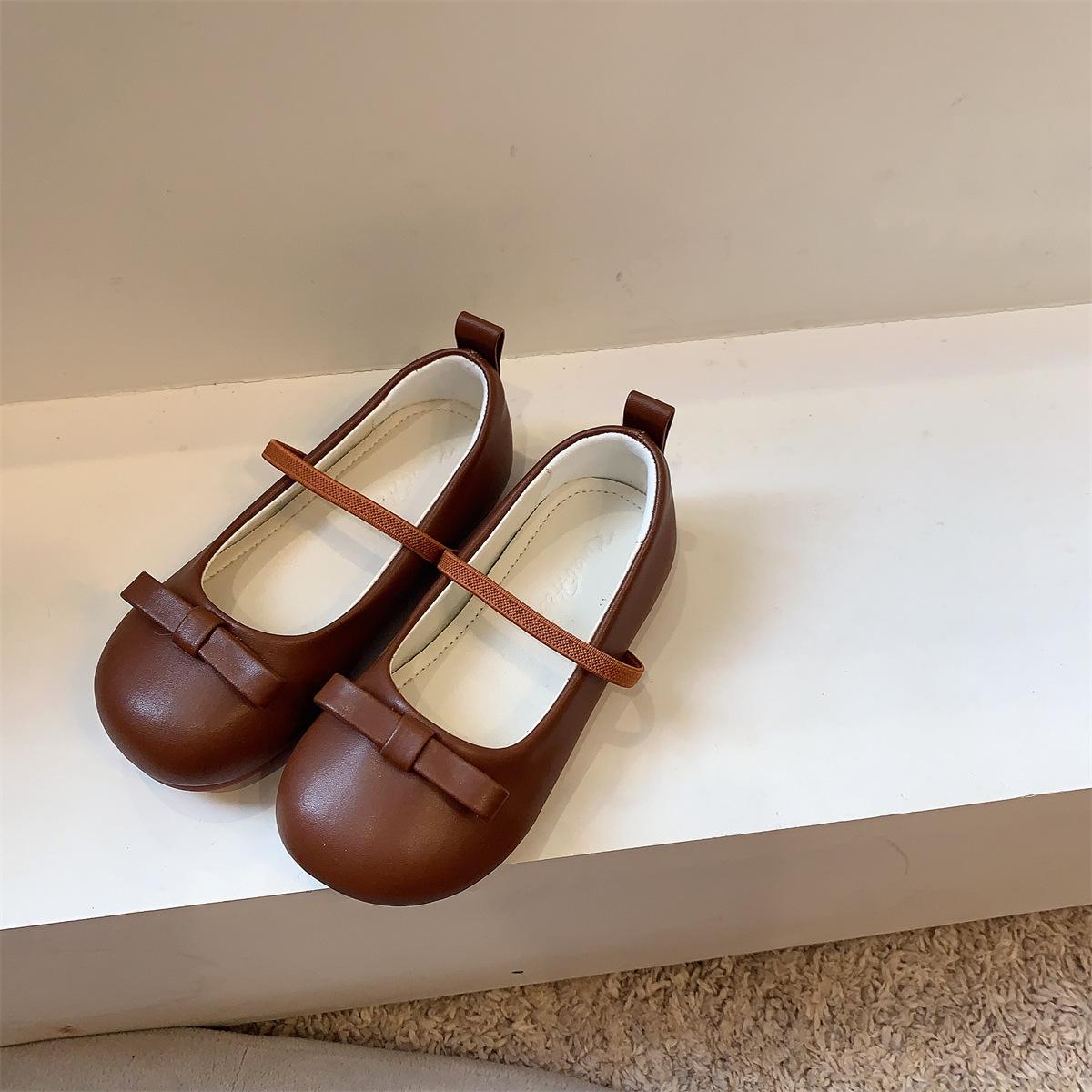 

Обувь для девочек Детская обувь Осенняя новинка Маленький ароматный стиль Бантик Мягкая подошва Туфли принцессы Детские туфли Плоская обувь для детей Zapatos Niña 25insole16.0CM коричневый