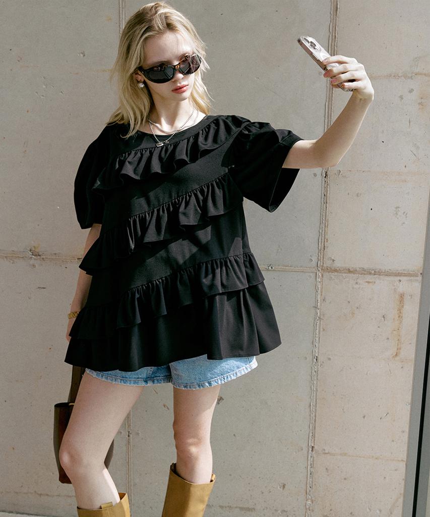Dyuidyui Tiered Diagonal Frill Top_Black