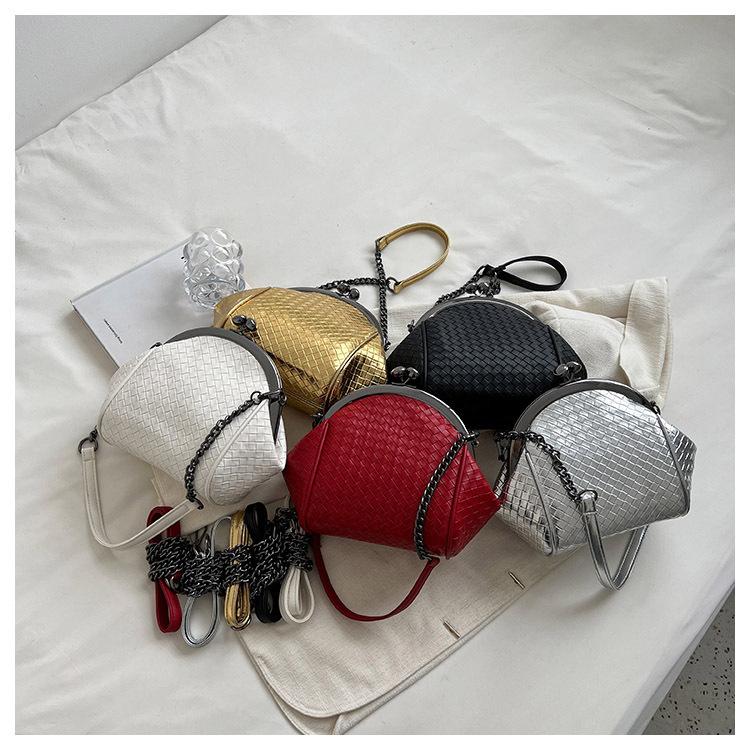 PU Leder Mode Clip Tasche für Frauen Neue Gewebte Kette Tasche Retro Textur Schulter Umhängetasche frauen Tasche Pendeln handtasche