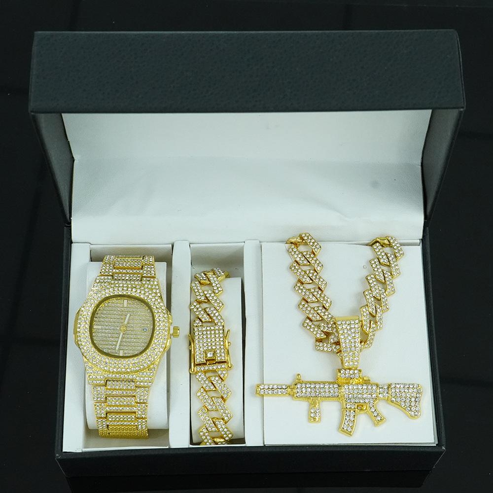 Hip Hop Persönlichkeit Pistolenanhänger Kubanische Kette Halskette Armband Uhr Set Modisches und Vielseitiges Herrenschmuck Geschenkbox Set