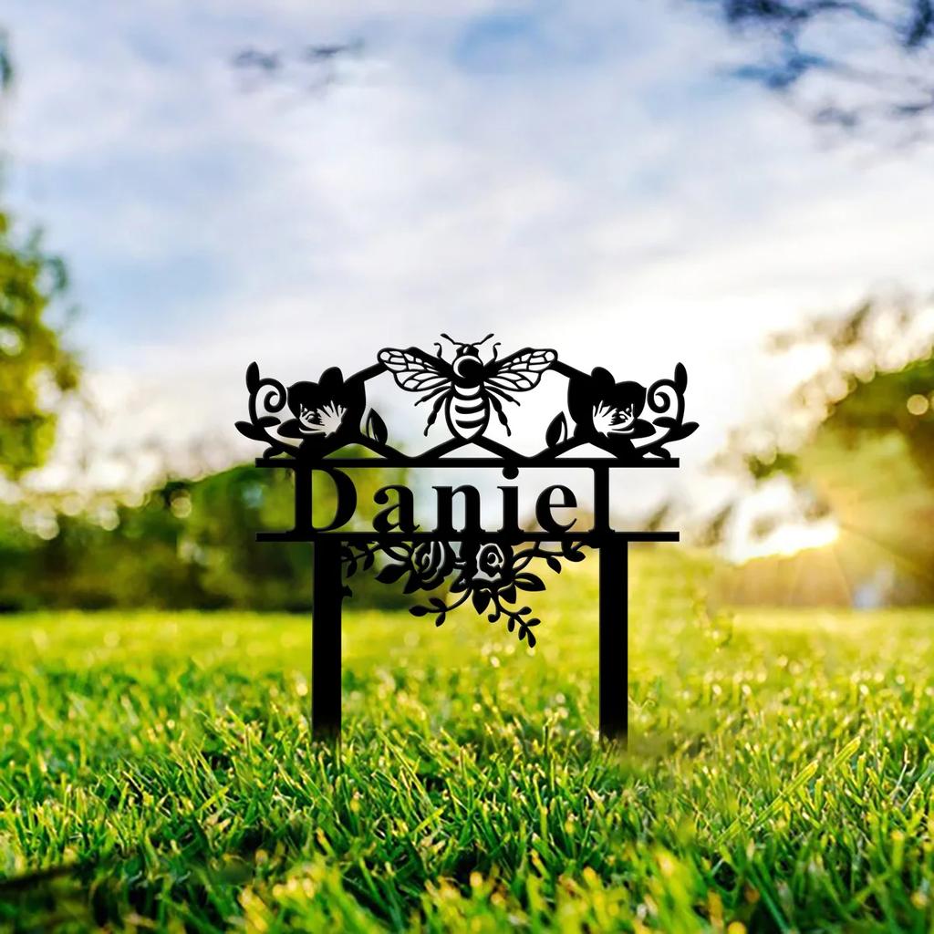 Metal Garden Stake Set, Bee Flower Yard Sign, Custom Name Garden Decor, Outdoor Honeybee Ornament, Lawn Art, Personalized Gift
