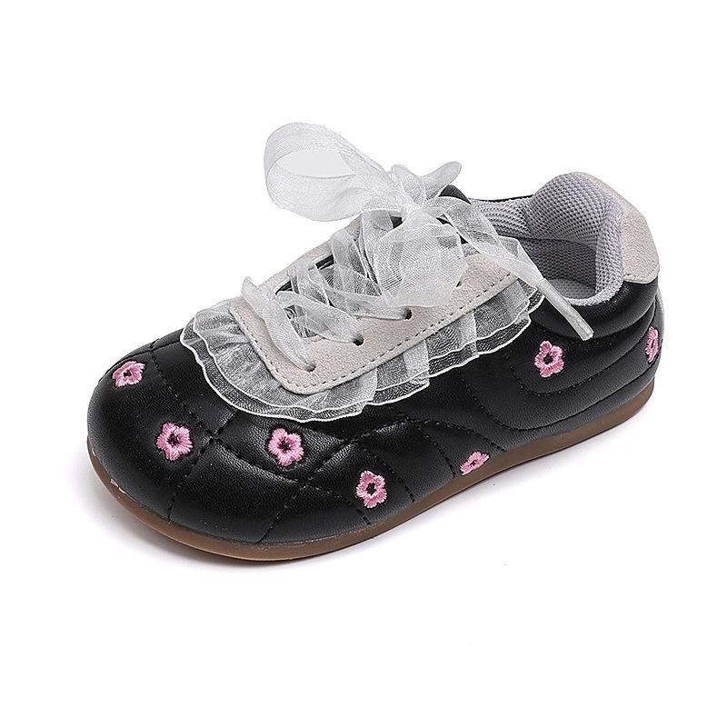 Girls' Korean Version of Casual Embroidery Flower Sports Shoes 2025 Spring and Autumn New Versatile German Training Shoes Non-slip White Shoes Tide