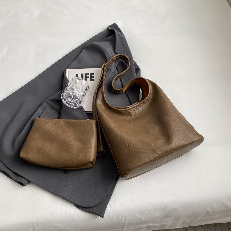 

Trendy Soft Material Unisex Retro Large Tote Bag For Women Perfect For Daily Use Mud