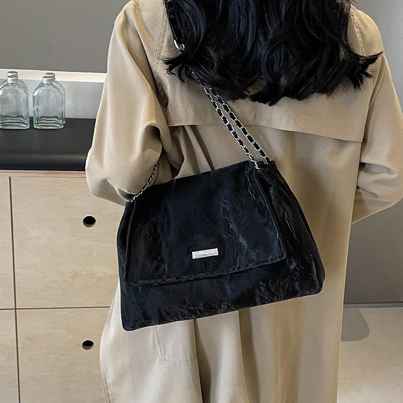 Tote bag new fashion women's bag large capacity soft leather autumn and winter chain shoulder bag commuter bag luggage