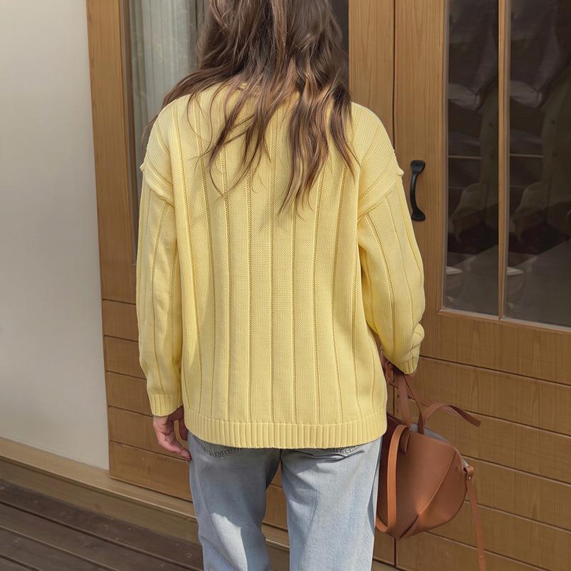2026 Winter New Pure Color Round Neck Knit Cardigan - Women's Trendy Button-up Sweater