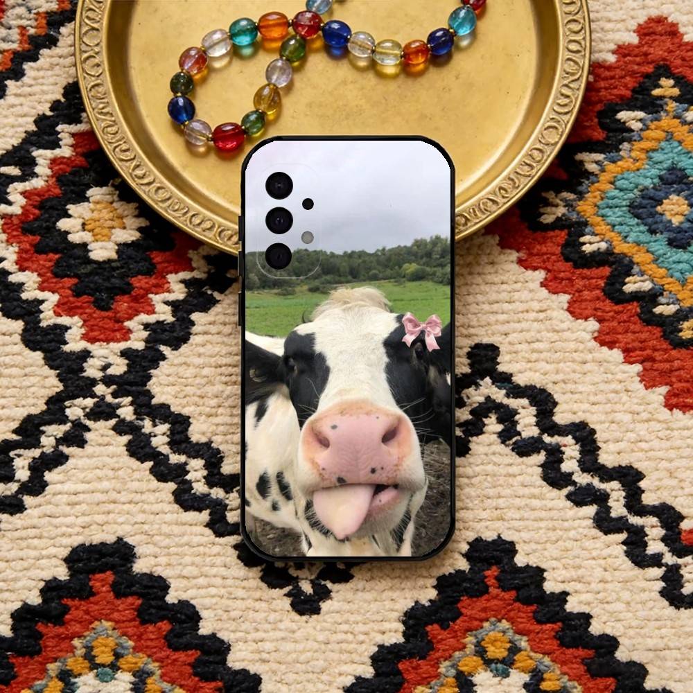 Lovely Cute Cow Cows OX Phone Case For Samsung S25,S24,S23,S22,S21,S20,Ultra,Plus,FE Black Soft Cover