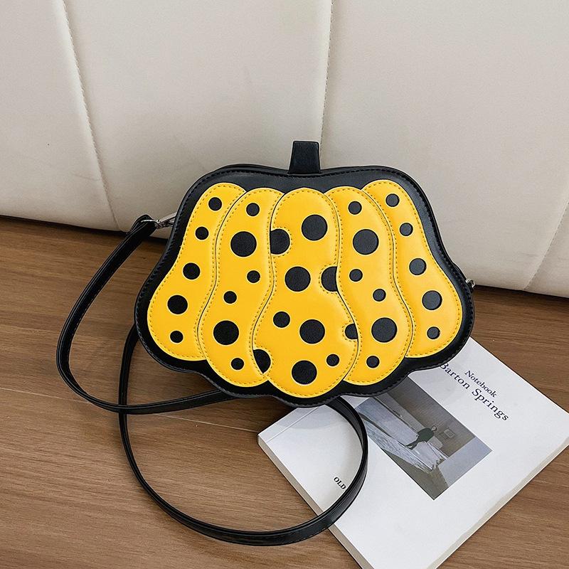 Creative Pumpkin Crossbody Bag Contrast Polka Dot Uniquely Shape Bag Personalized Halloween Shoulder Bag Fashionable New Handbag