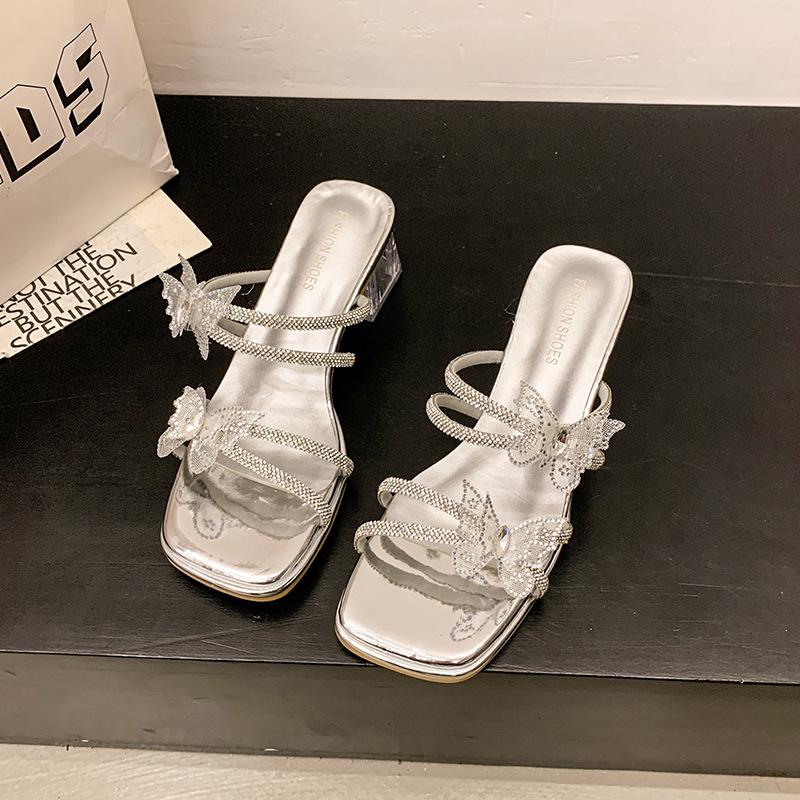 

Модные шлепанцы с бантом из стразов, женская летняя обувь, сандалии на толстом каблуке, новинка 2025 года, удобная женская обувь 35 серебряный
