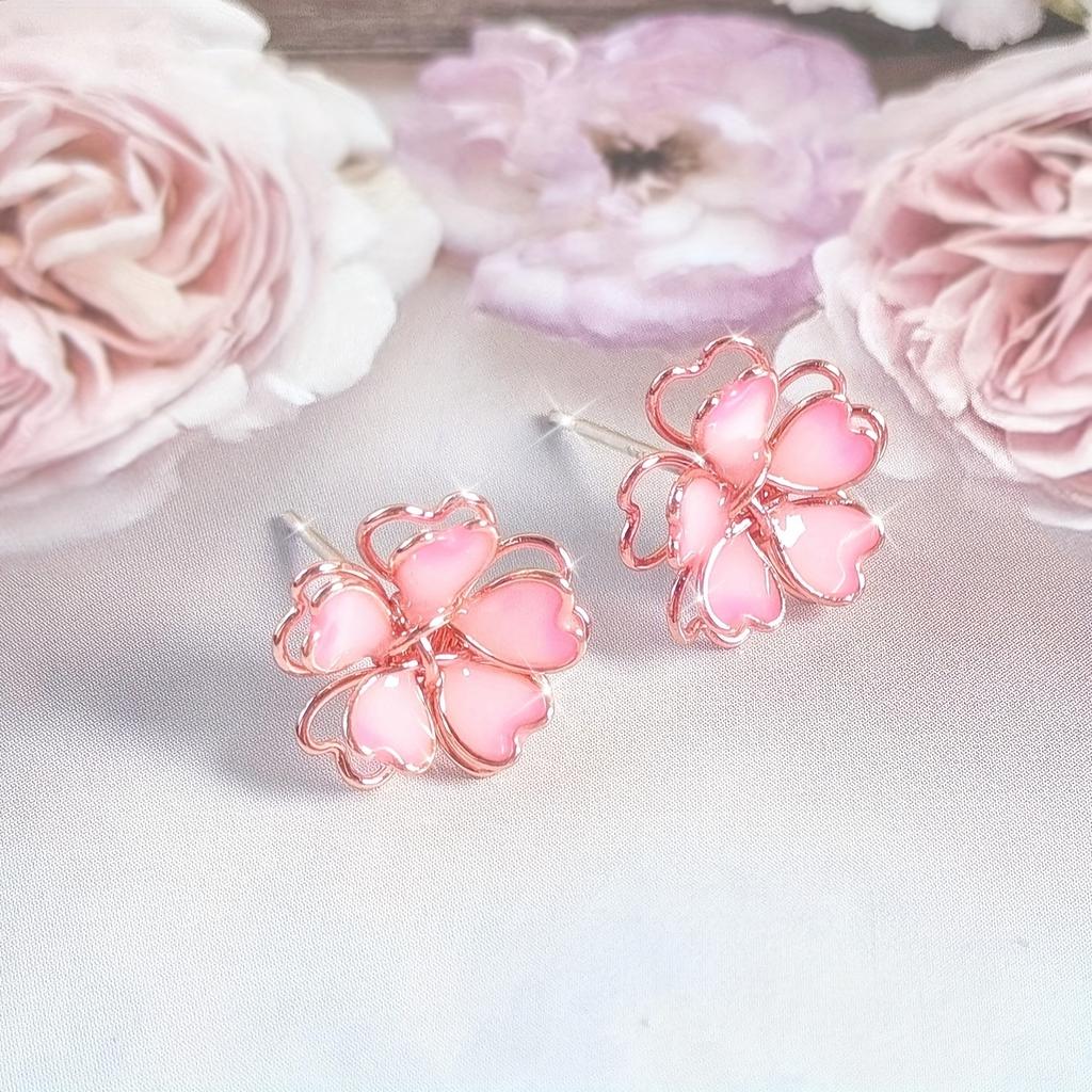 1Pair of Women's Three-dimensional Cherry Blossoms Exquisite and Cute Girl High-end Stud Earrings