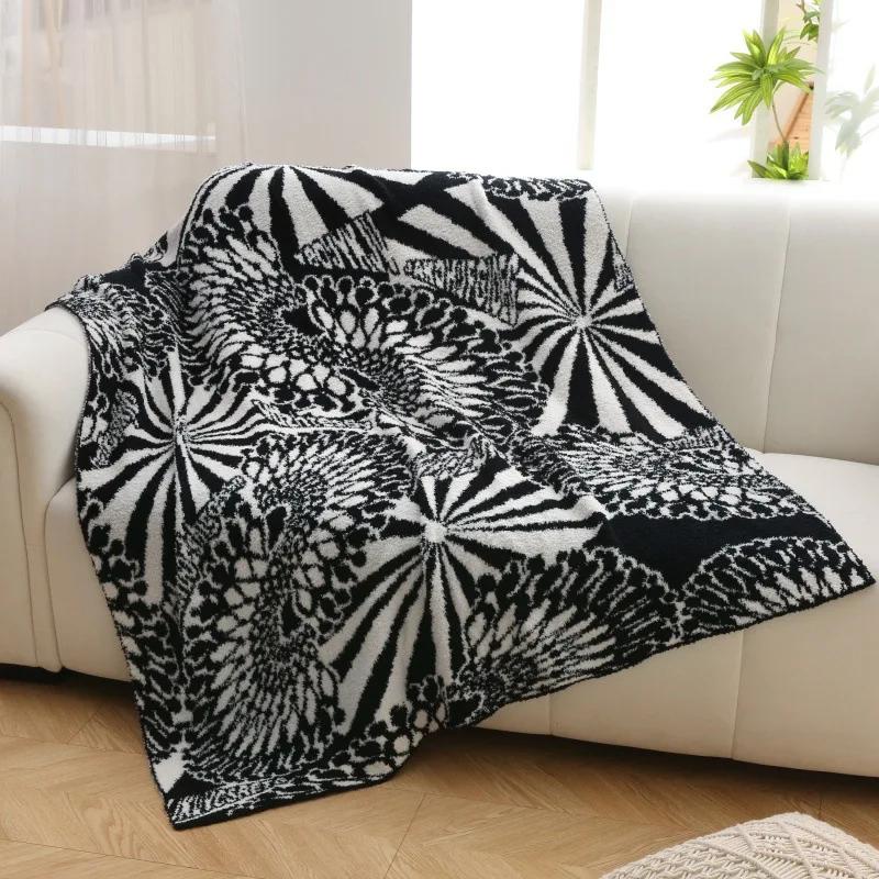 Nordic Winter Thickened Warm Half Fleece Blanket, Office Nap Sofa Blanket, Winter Thick Sofa Towel Bedside Blanket Bedside Flag
