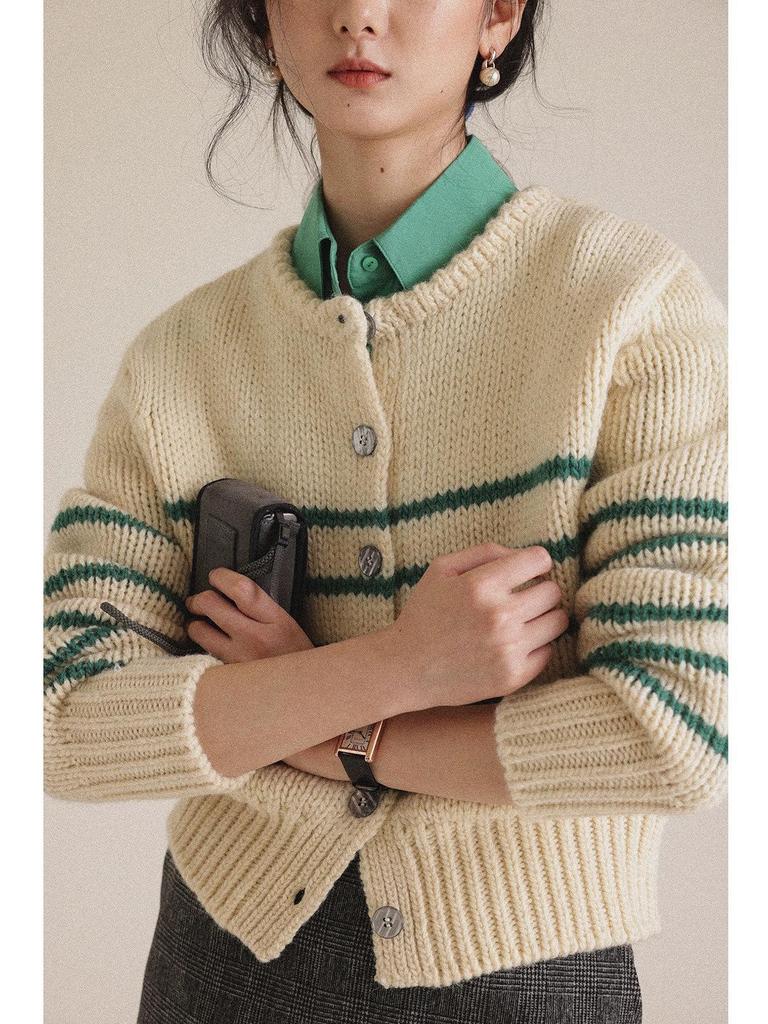 Damen 2023 Herbst/Winter Gestreifte Strickjacke: Literarischer Retro Lockerer Stil Pullover