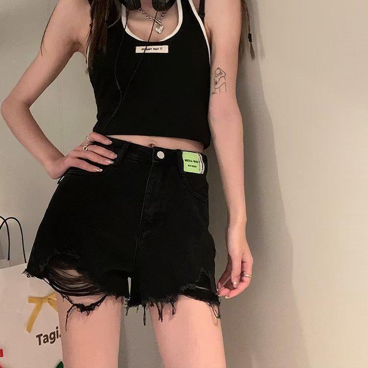 Trendy Women s High-Waisted A-line Denim Shorts: Slimming Summer 2026 Collection S