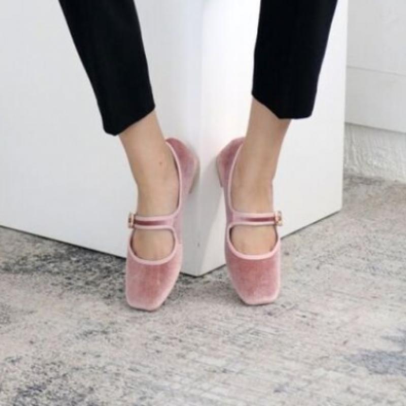 Open Run Boterbe TOne On TOne Suede Flats